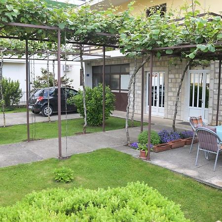 Apartman Simovic トレビニエ エクステリア 写真