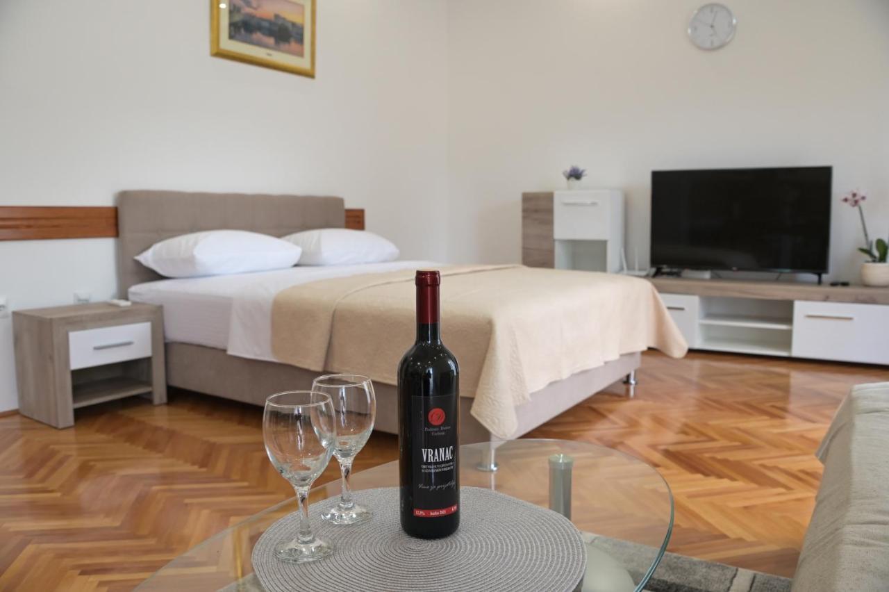 Apartman Simovic トレビニエ エクステリア 写真