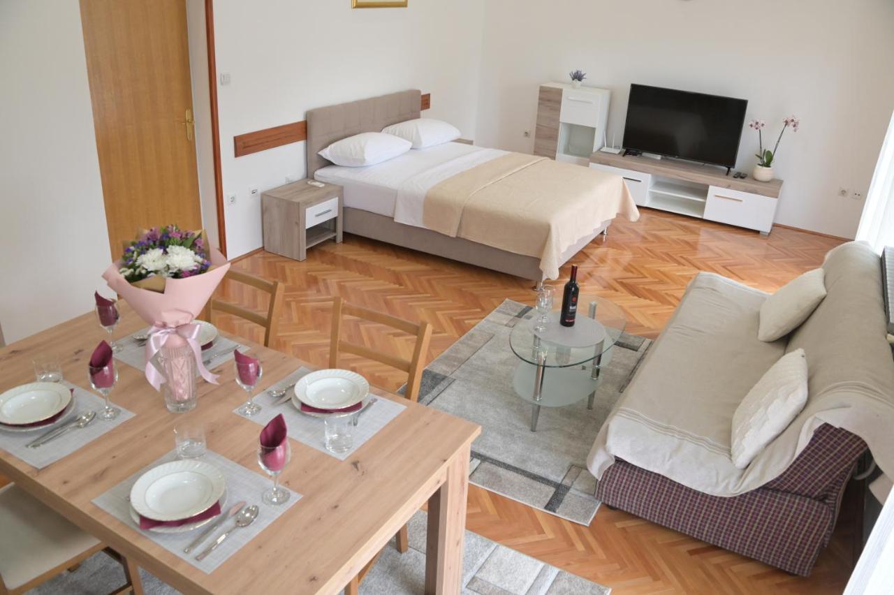 Apartman Simovic トレビニエ エクステリア 写真