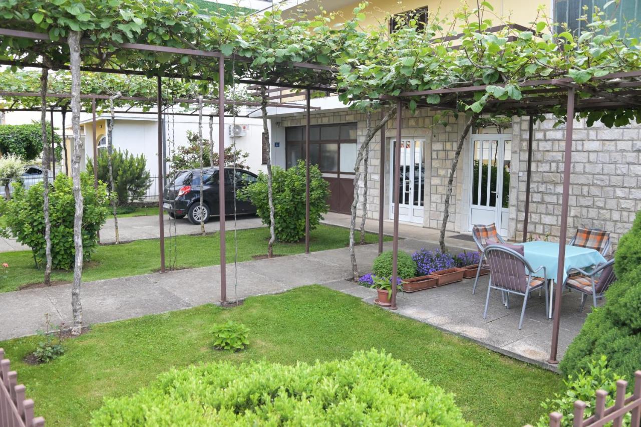 Apartman Simovic トレビニエ エクステリア 写真